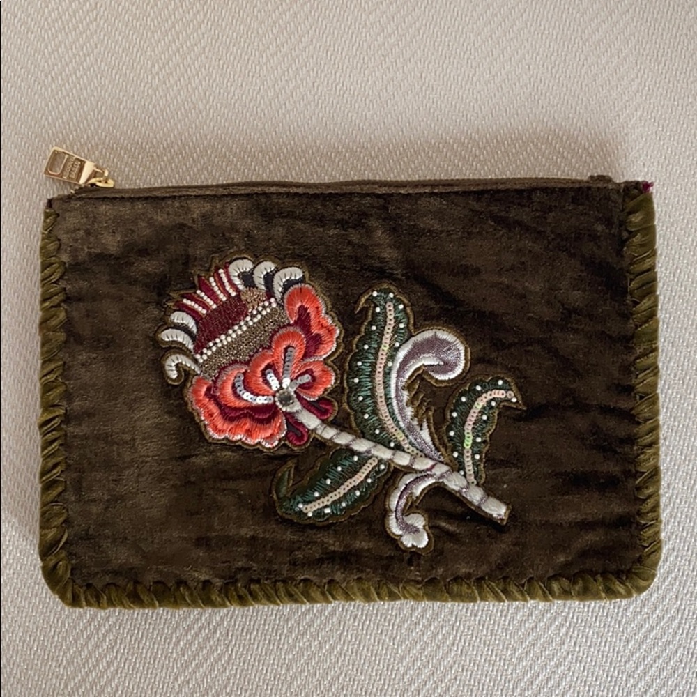 Steve Madden Velvet Puchette